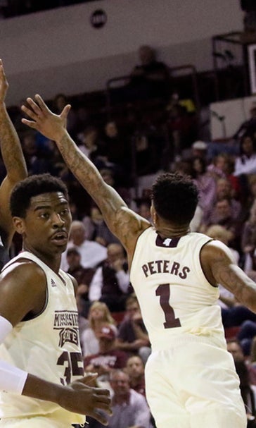 Thornwell leads No. 19 South Carolina over Miss. St 77-73 (Feb 11, 2017)